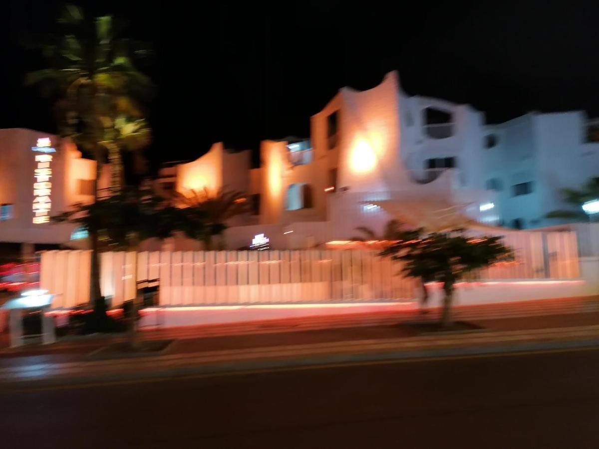 Wonderful White Appartament In Las Tortugas ปลายาเดลาสอเมริกาส ภายนอก รูปภาพ